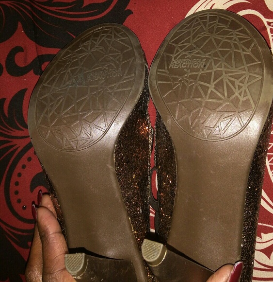 Sparkly Kenneth Cole heels - Picture 2 of 3